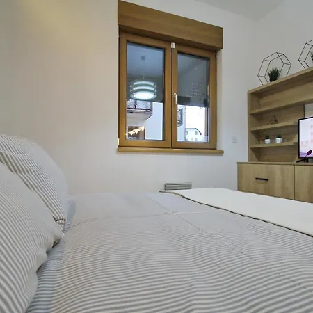 Apartment La